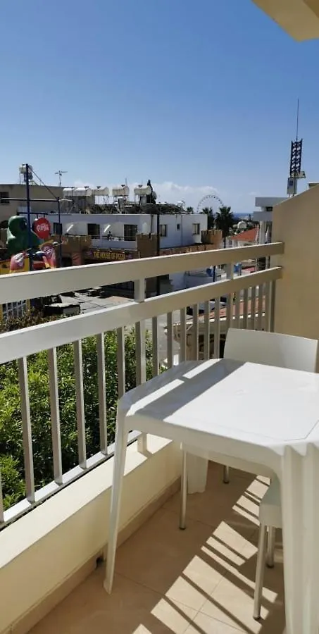 Simos Magic Hotel Apts Ayía Nápa Appart hôtel